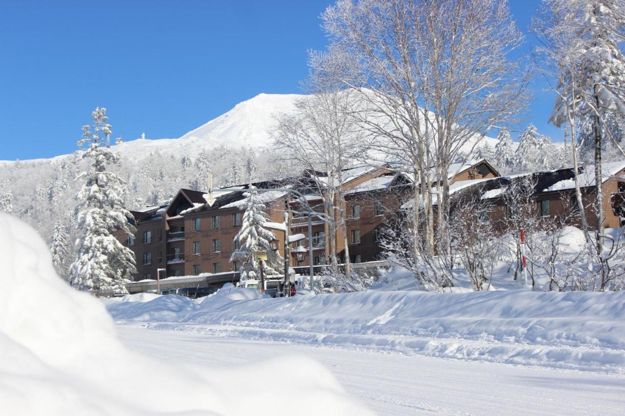Higashikawa Asahidake Onsen Hotel Bear Monte Esterno foto