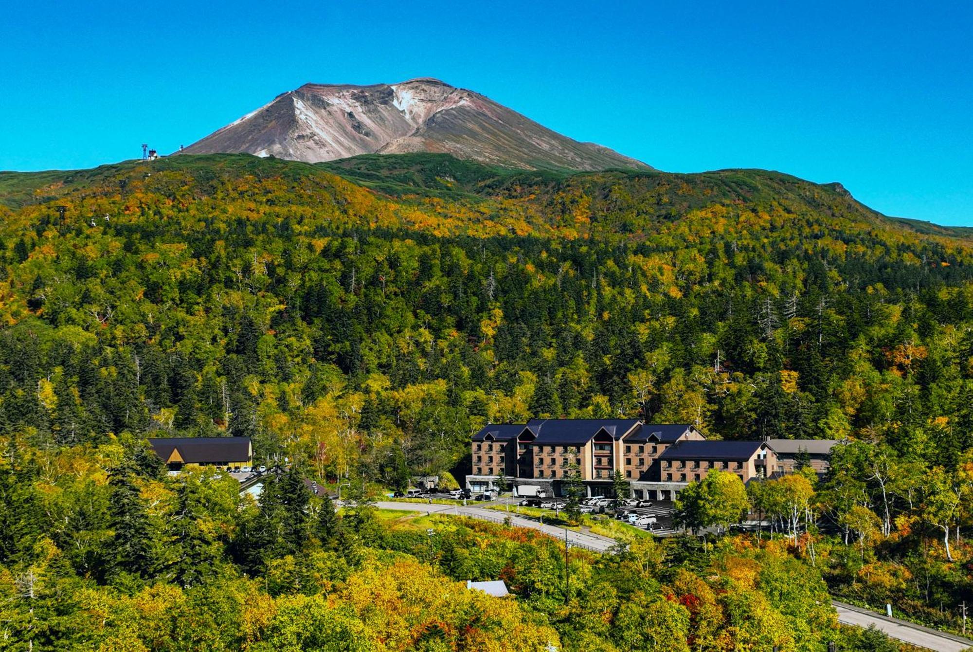 Higashikawa Asahidake Onsen Hotel Bear Monte Esterno foto