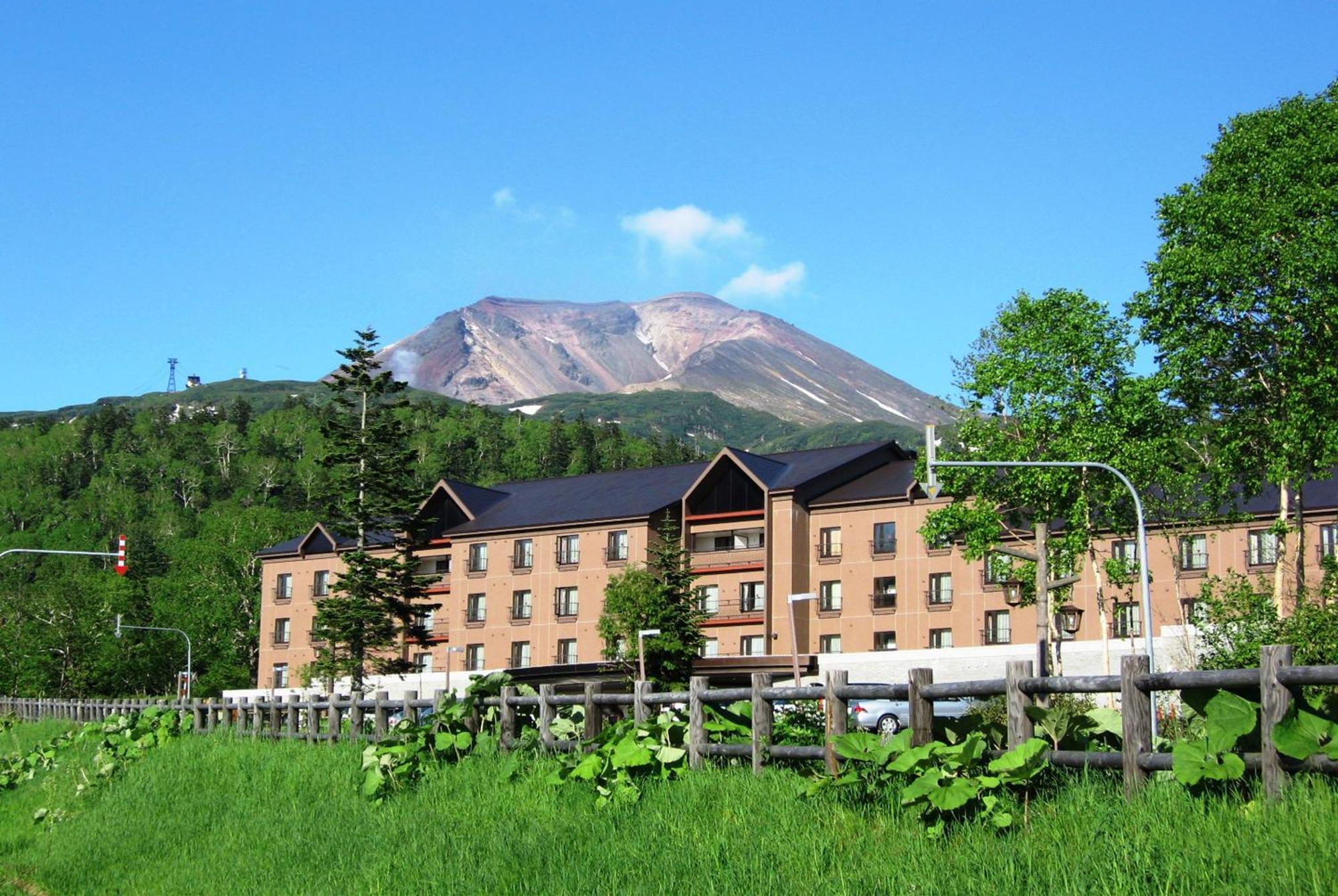 Higashikawa Asahidake Onsen Hotel Bear Monte Esterno foto